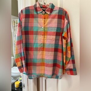 Petite J CREW women’s tunic top in the softest cotton. Beautiful colors!